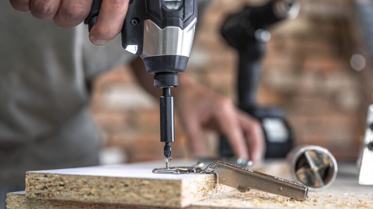 Furadeira e Parafusadeira DeWalt é Boa